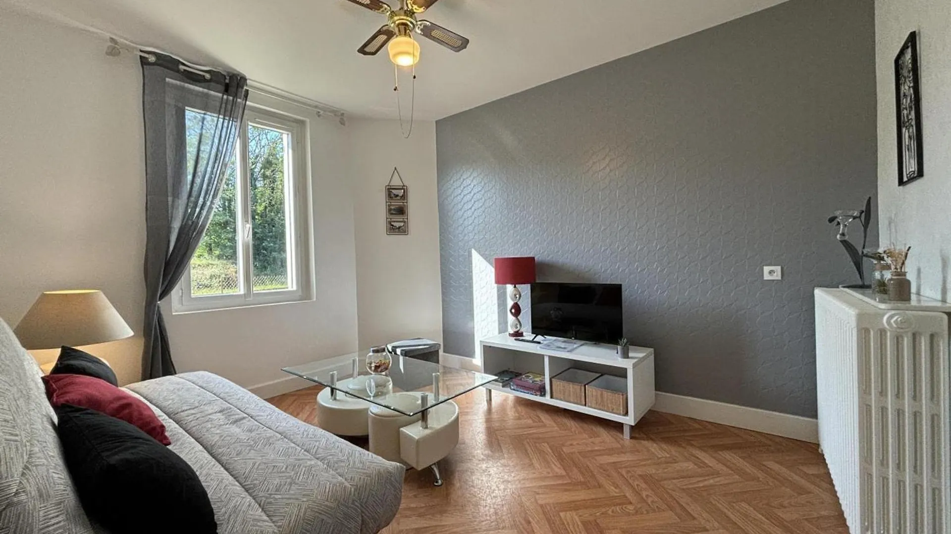 Maison Avec Jardin Pres Du Canal Et De La Loire, Equipement Complet, Parfait Pour Familles - Fr-1-489-550 Diou  0*, Diou (Allier) France