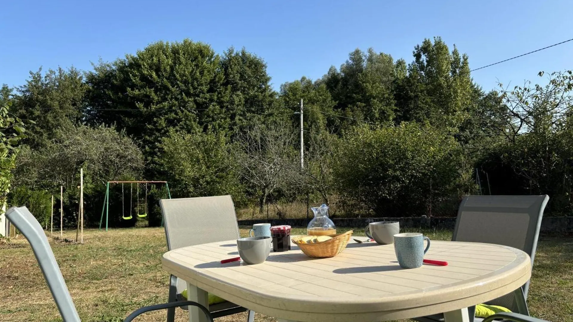 Maison Avec Jardin Pres Du Canal Et De La Loire, Equipement Complet, Parfait Pour Familles - Fr-1-489-550 Diou  Holiday home Diou (Allier)