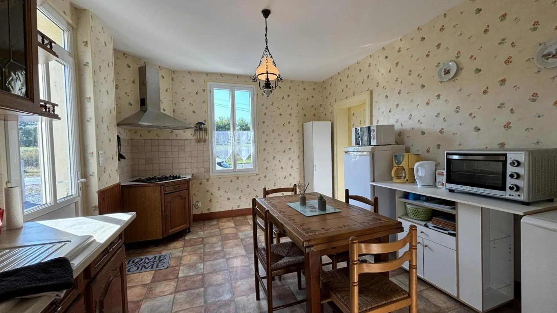 Maison Avec Jardin Pres Du Canal Et De La Loire, Equipement Complet, Parfait Pour Familles - Fr-1-489-550 Diou  0*, Diou (Allier) France